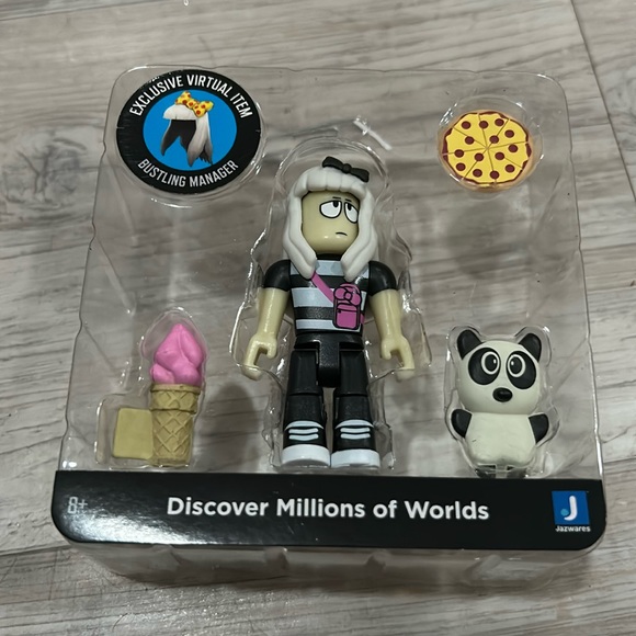 Roblox - WORK AT A PIZZA PLACE: MIA & Exclusive Virtual Item Code 2022 - Picture 1 of 4